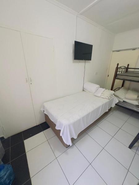 Residential Good Home, Book  Gaborone hoteller med parkering, Parkering
