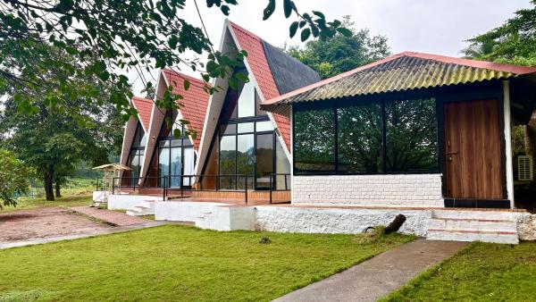 CampKayak By Nestalla, Book  Hoteller i New Delhi med pool, Swimmingpool