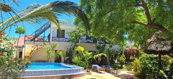 Lulu Home, Book  Zanzibar by 