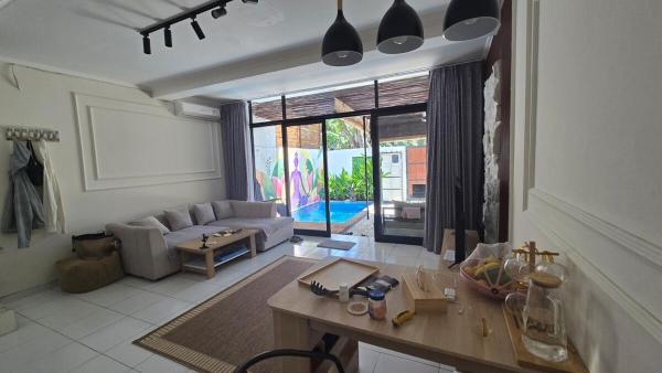 Villa 2 Kavi Minimalis 1 Kamar Di Sanur, Book  Hoteller i Bali med pool, Swimmingpool