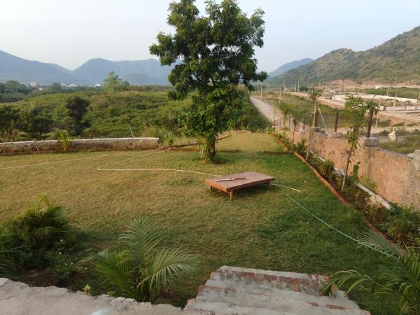 Morika Hill Villa, Book  Rajasthan hoteller med parkering, Parkering