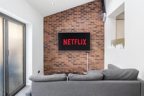 Maison Hammoud, Luxury Rooms in Wembley, Book  Hoteller i London og omegn med parkering, Parkering