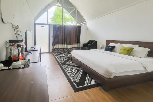 Urbanview Hotel Villa 36 Sukabumi, Book  Selabintana West Java