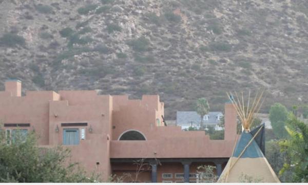 Mystic Canyon Bed & Breakfast, Book  El Cajon San Diego County
