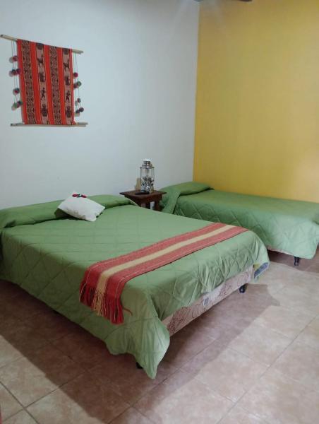 Hostal el coquena, Book  Jujuy hoteller med parkering, Parkering