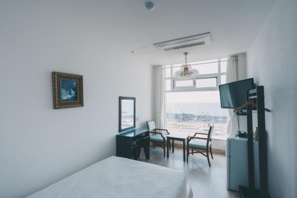 Hotel White House, Book Hotel Jeju City Jeju