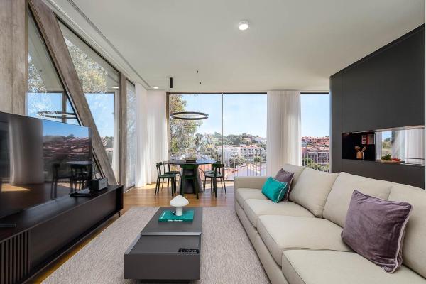 The Lumina Villa Cascais Rooftop Pool, Book  Lisbon Region hoteller med parkering, Parkering