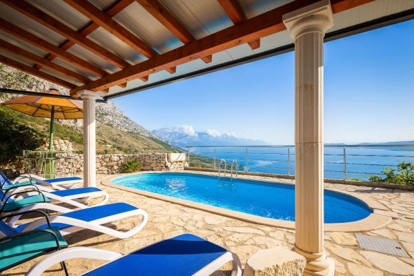 Villa Marevista, Book  Split Region hoteller med pool, Swimmingpool