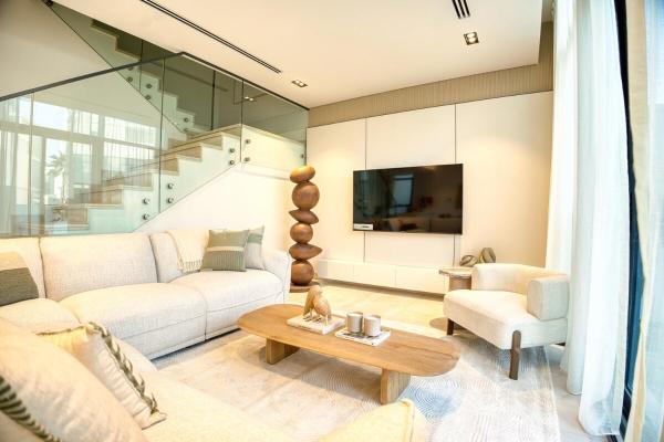 Luxury 3BR Villa with Maid Room & Private Beach Access, Book  Ras al-Khaimah 