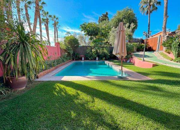 Villa Brisa Beach with Grill & Pool - malaga - seaview - 15 min malaga center, Book  Hoteller i Axarquía med pool, Swimmingpool