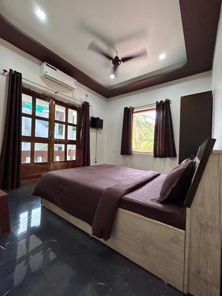 Gajalee Beach House, Book  Bhogwe New Delhi