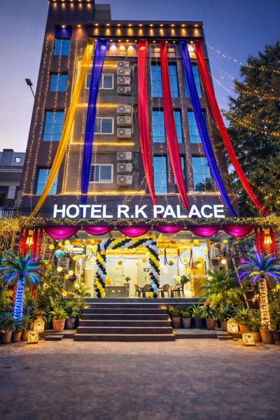 Hotel R K Palace-Near Jaipur Airport, Book  Rajasthan hoteller med parkering, Parkering