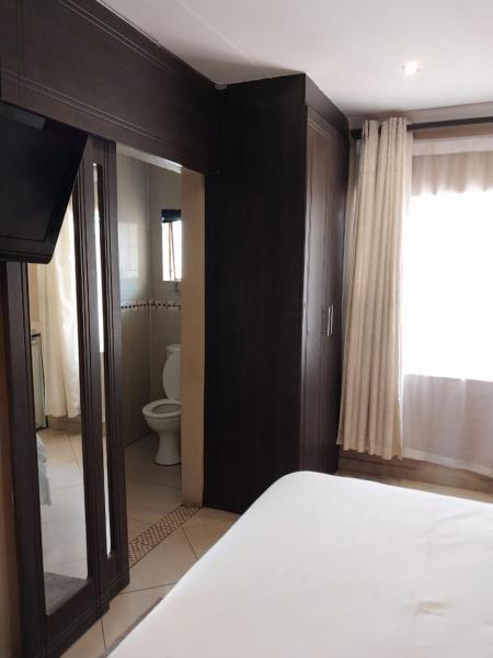 Nomanini Guesthouse, Book  Nelspruit 