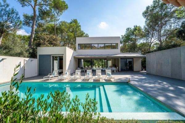 Ideal Property Mallorca - Villa Alzina, Book  Crestatx hoteller med pool, Swimmingpool