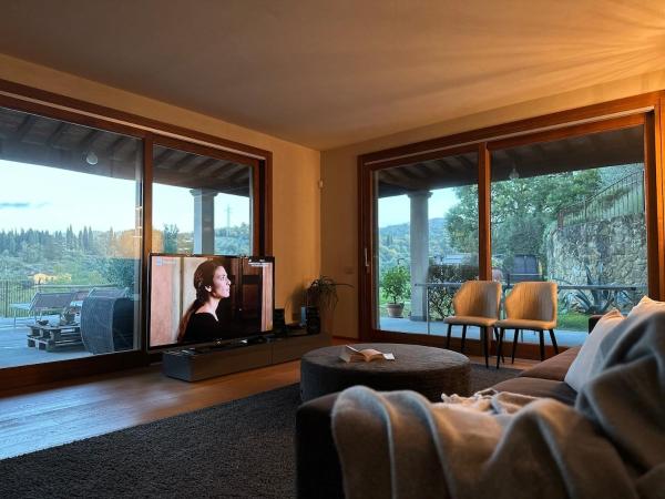 V&E Luxury Villa, Book  Arezzo hoteller med pool, Swimmingpool