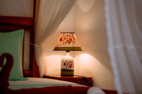 Rainforest River Edge Villa, Book  Deniyaya Matara