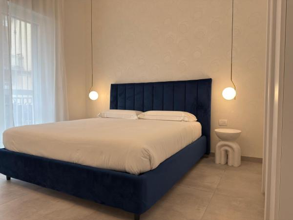 Brick Suites - New Design Apartments with LEGO in Bari City Center, Book Lejlighed Bari Bari Province