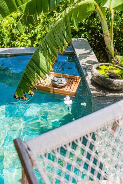 Villas Niaoulis, Book  Grande-Terre hoteller med pool, Swimmingpool
