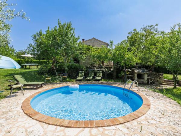 Holiday Home Village Family House Ranka by Interhome, Book  Pifari Istrien