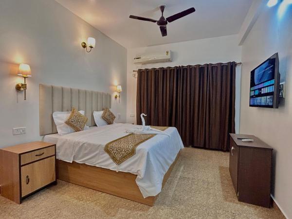 Alex beach inn, Book  Calangute 