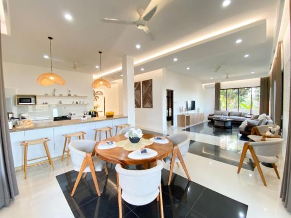 Lovina Seaview Hill Villa, Book  Buleleng hoteller med pool, Swimmingpool
