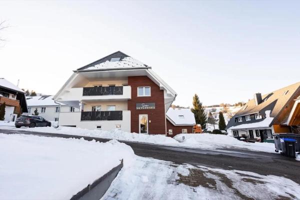 Villa Skylodges mit 9 Wohnungen, Book  Hofsgrund Baden-Württemberg