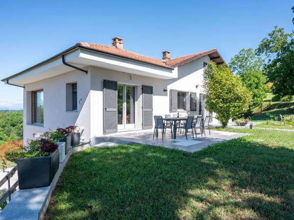 Villa Boscara by Interhome, Book  Hoteller i Piedmont med parkering, Parkering