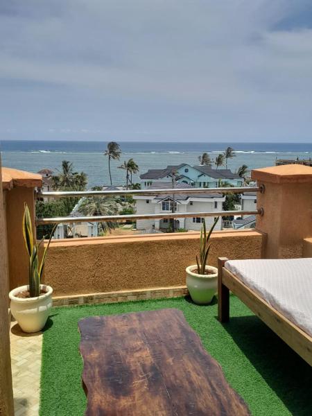 Nyali-Beach Holiday Home, Book  Coast Region hoteller med parkering, Parkering