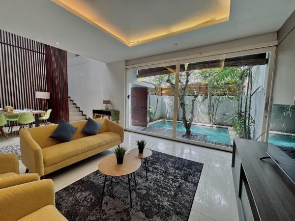 Villa 2 Bedroom Semat, Book  Canggu Badung