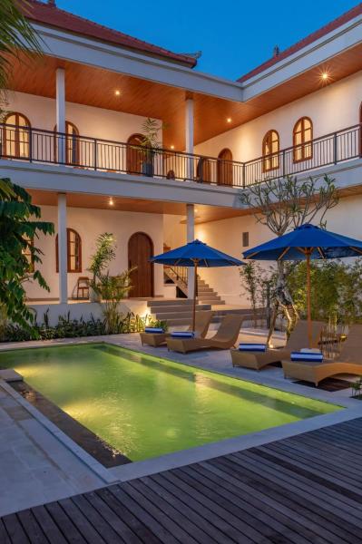 Casa Del Canggu Villa 22 - 8 bedroom, Book  Pererenan Bali