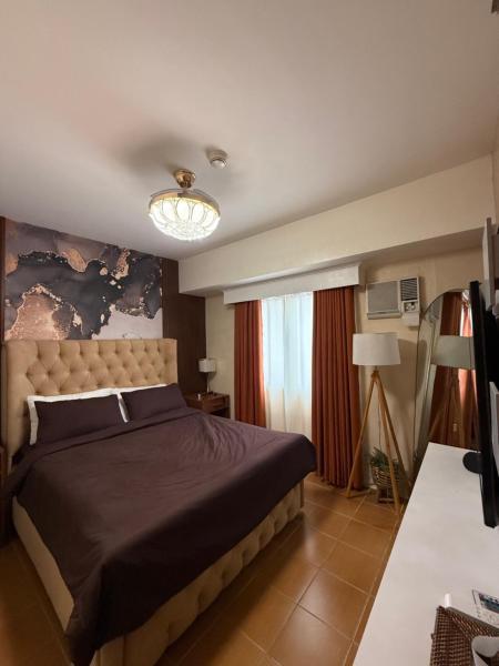 Serene Stay Woodlands 2BR, Book  Manila 