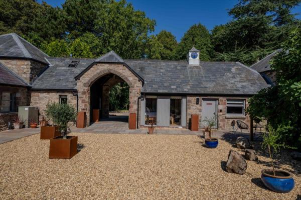 Goytre Hall Self Catering Guest Accommodation, Book  Abergavenny 