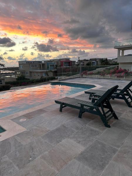 OneLoveVilla, Oceanview beach house, Whitehouse JA, Book  Culloden hoteller med parkering, Parkering