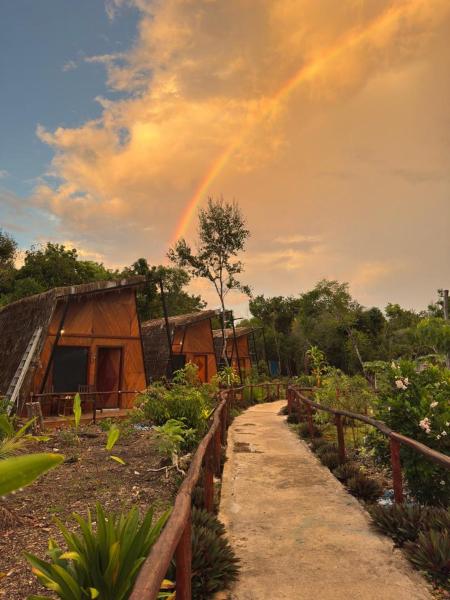 Bongga Village Resort, Book  Semporna 