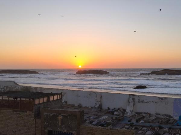 Live & Work in Essaouira with Sea Views, Book  Marrakech-Tensift-Haouz hoteller med parkering, Parkering