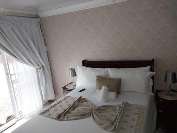 Liyoli Guesthouse, Book  Mthatha Eastern Cape