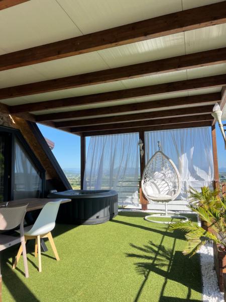 SunnyHill Villa, Book  Shkoder County hoteller med parkering, Parkering