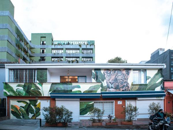 Casa solare, Book  Medellín Antioquia