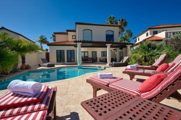 Luxury 4BD Villa Tierra del Sol Private Pool, Book  Noord Aruba
