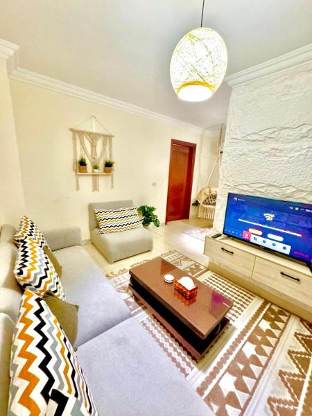 Luxury apartments in golden gate compund, Book Lejlighed Cairo Governorate hoteller med parkering, Parkering