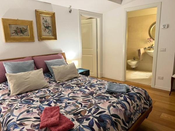 Casa Favilla, Book  Sesto Fiorentino Toscana