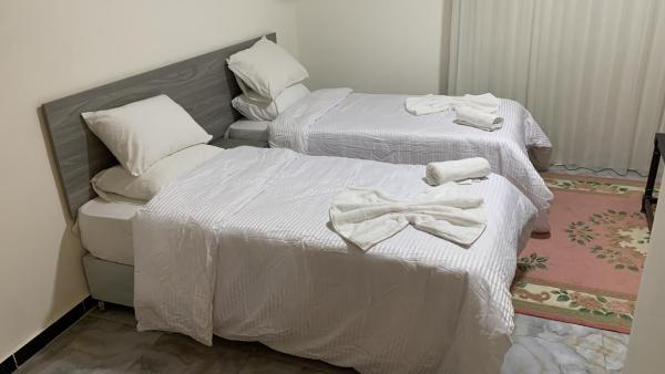Kinda guest house, Book  Cairo Governorate hoteller med parkering, Parkering