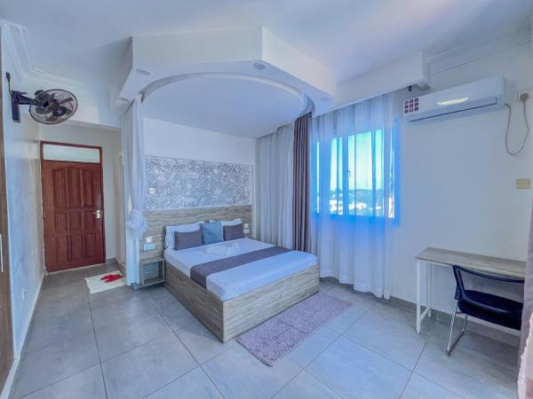 Ocean Bliss Seaview Apartments, Book Lejlighed Coast Region hoteller med parkering, Parkering