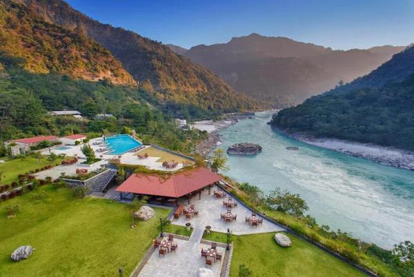 Aloha Ganges Apartments, Rishikesh, Book  Jāmb hoteller med pool, Swimmingpool
