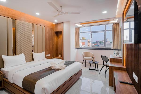 Hotel SK Elite, Book  Rajasthan hoteller med parkering, Parkering