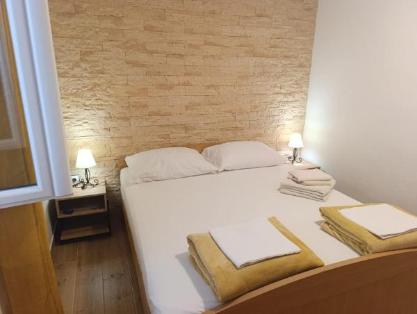 Seafront apartments Valla, Book Lejlighed Metajna 