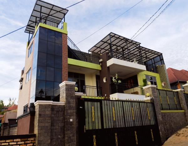 Terry cubana apartment, Book  Nyarugenge hoteller med parkering, Parkering