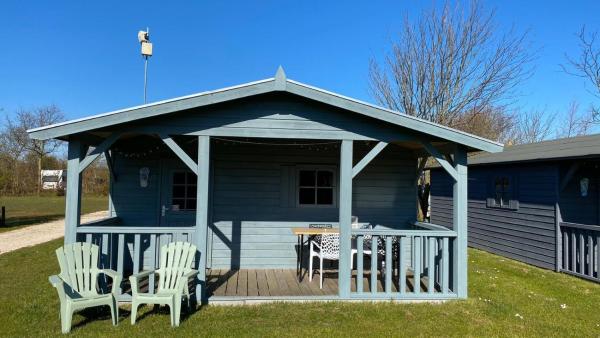 Kampeerhut, Book  Petten 