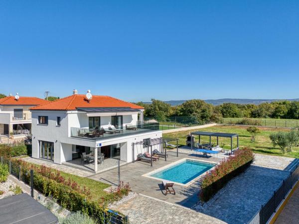 Villa Victoria, Book  Krnica Istrien