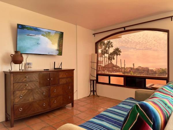 Puerto Nuevo Villa Las Conchas 2BR 2 BA with pool, Book  Raulis hoteller med pool, Swimmingpool